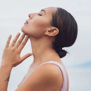 Esercizi di ginnastica posturale per la cervicale