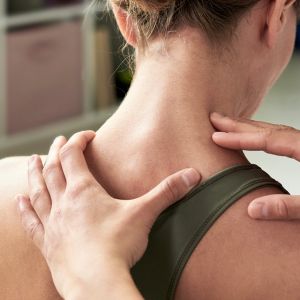 Curare la cervicale in modo definitivo
