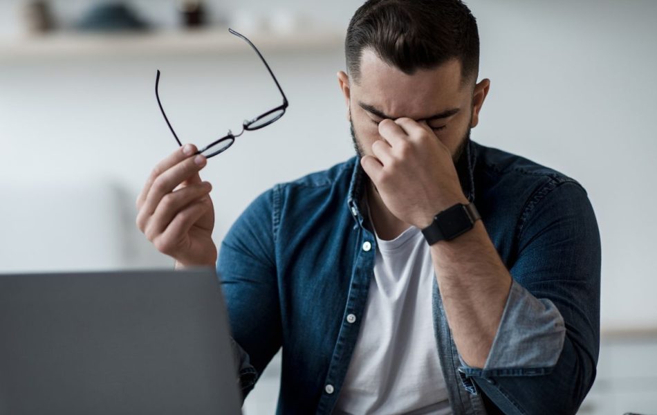 cervicali mal di testa e dolore agli occhi